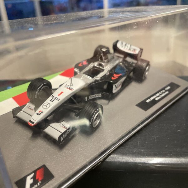 DeAgostini  F1 Collection 1/43 - MCLAREN MP 4/14 M.HAKKINEN 1999 - SERIE EDICOLA - immagine 3