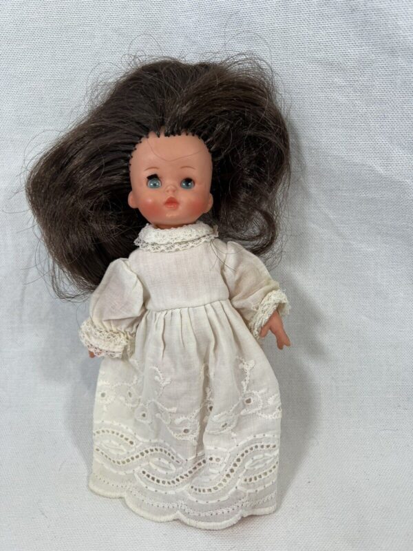 Furga Bambola mini Furga Lucia secondo tipo con abito cerimonia mod. 9100 (1969) - immagine 3