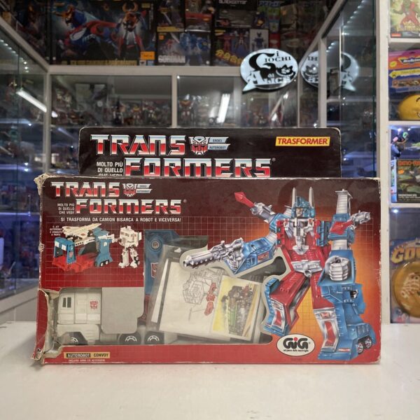 Hasbro Transformers - Ultramagnus - Autobot Hasbro Takara GIG - Convoy -