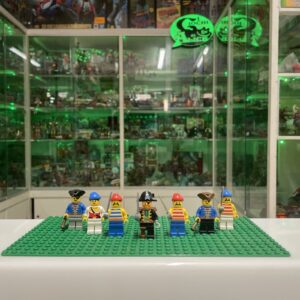 LEGO Minifigure Pirati Pirates 7 Pz Lotto Completi B