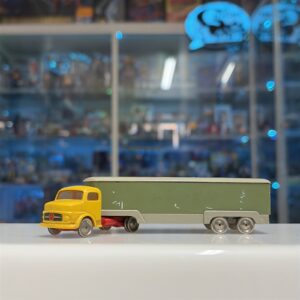 Lego HO Scale, Mercedes Refrigerated Truck