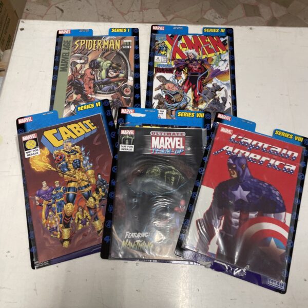 Marvel Legends lotto Retro Card + Comics - immagine 7