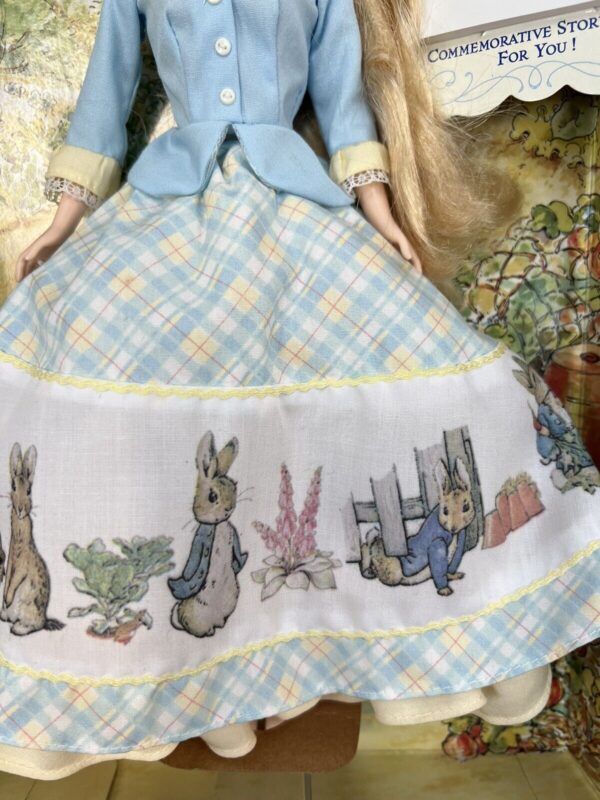 Mattel Barbie The Tale Of Peter Rabbit 100th Anniversary Collector Edition - immagine 6