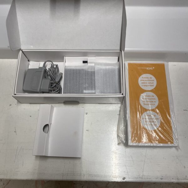 Nintendo DSi Consolle Portable  - Videogioco Portatile - Boxata nuova - immagine 7