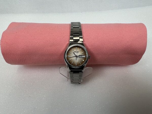 Orologio Vintage Seiko Quartz Da Donna Con Calendario 7903-0010