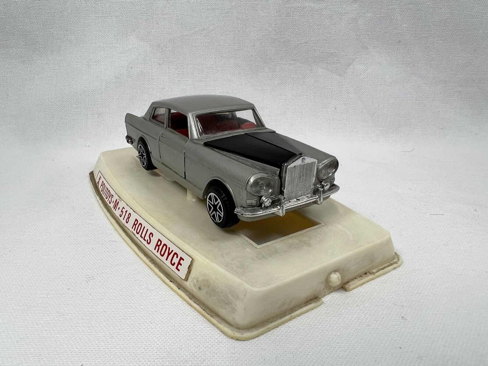 Politoys 1/43 M518 Rolla Royce Variant Silver And Black - immagine 4
