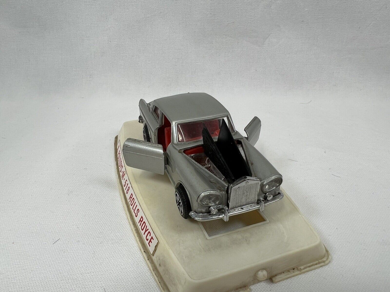 Politoys 1/43 M518 Rolla Royce Variant Silver And Black - immagine 8